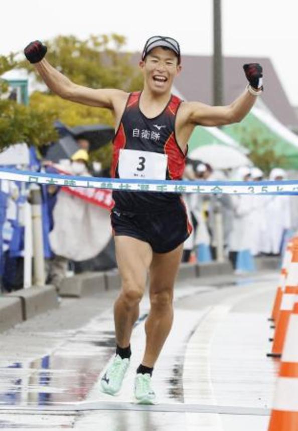 　男子で優勝した勝木隼人。世界選手権代表に決まった＝石川県能美市