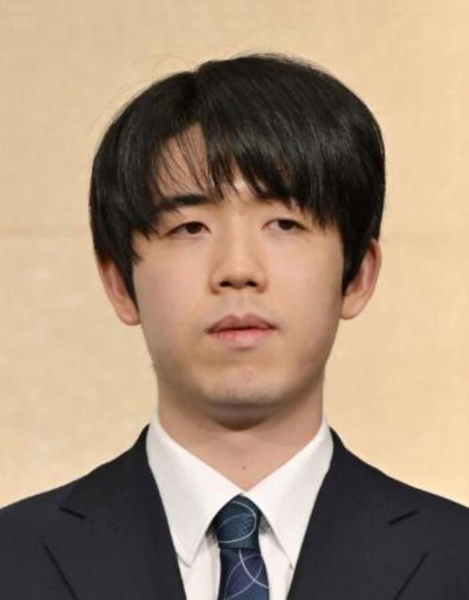 　藤井聡太七冠